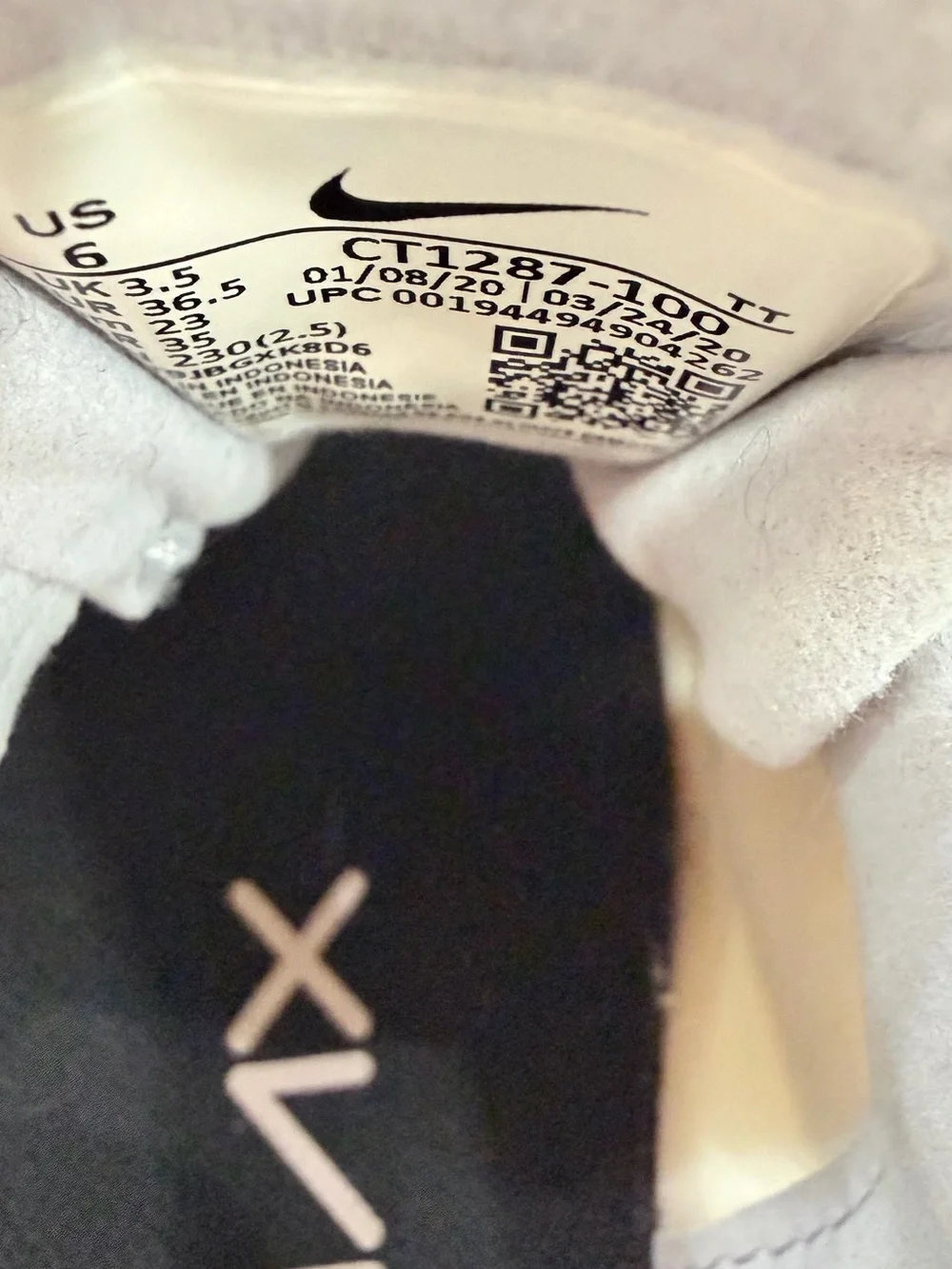 Nike Air Max 270 React Women’s Sneakers — White, Light Gray, Cream